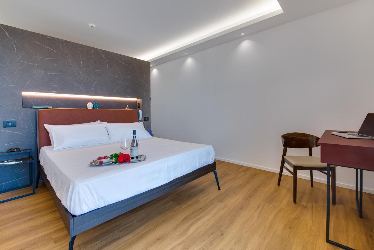 Roccaregina Hotel 취아카 외부 사진